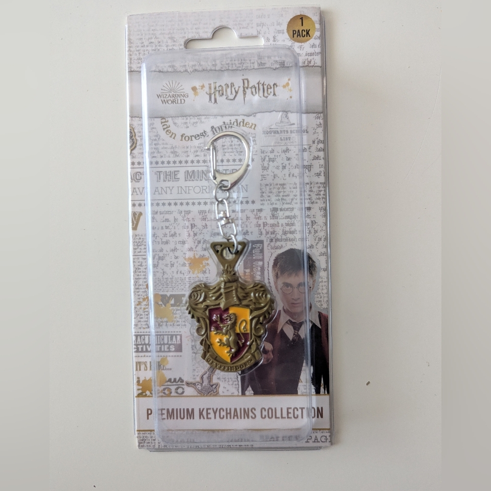 Harry Potter Gryffindor Crest Keychain